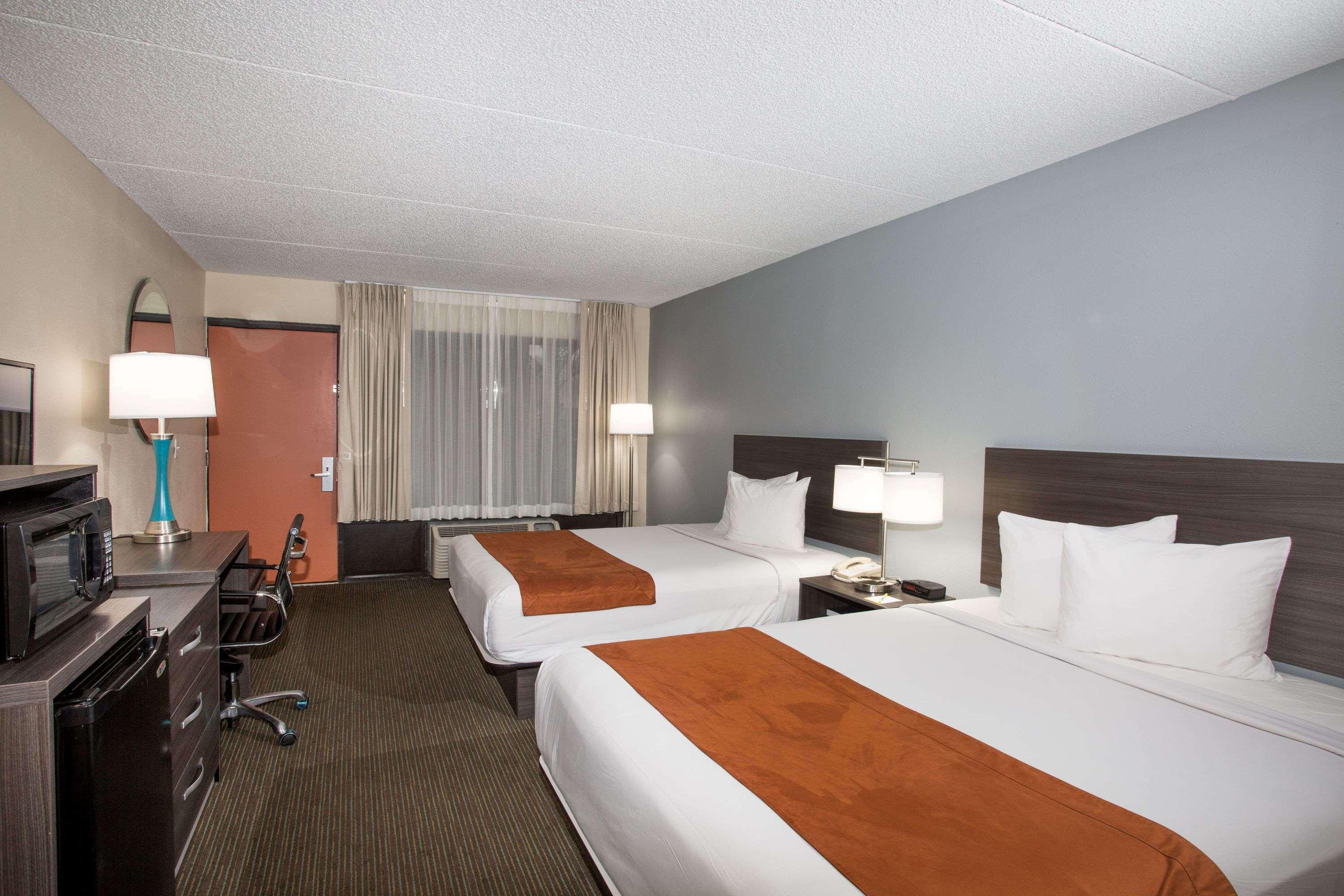 Days Inn & Suites By Wyndham Orlando Airport Dış mekan fotoğraf