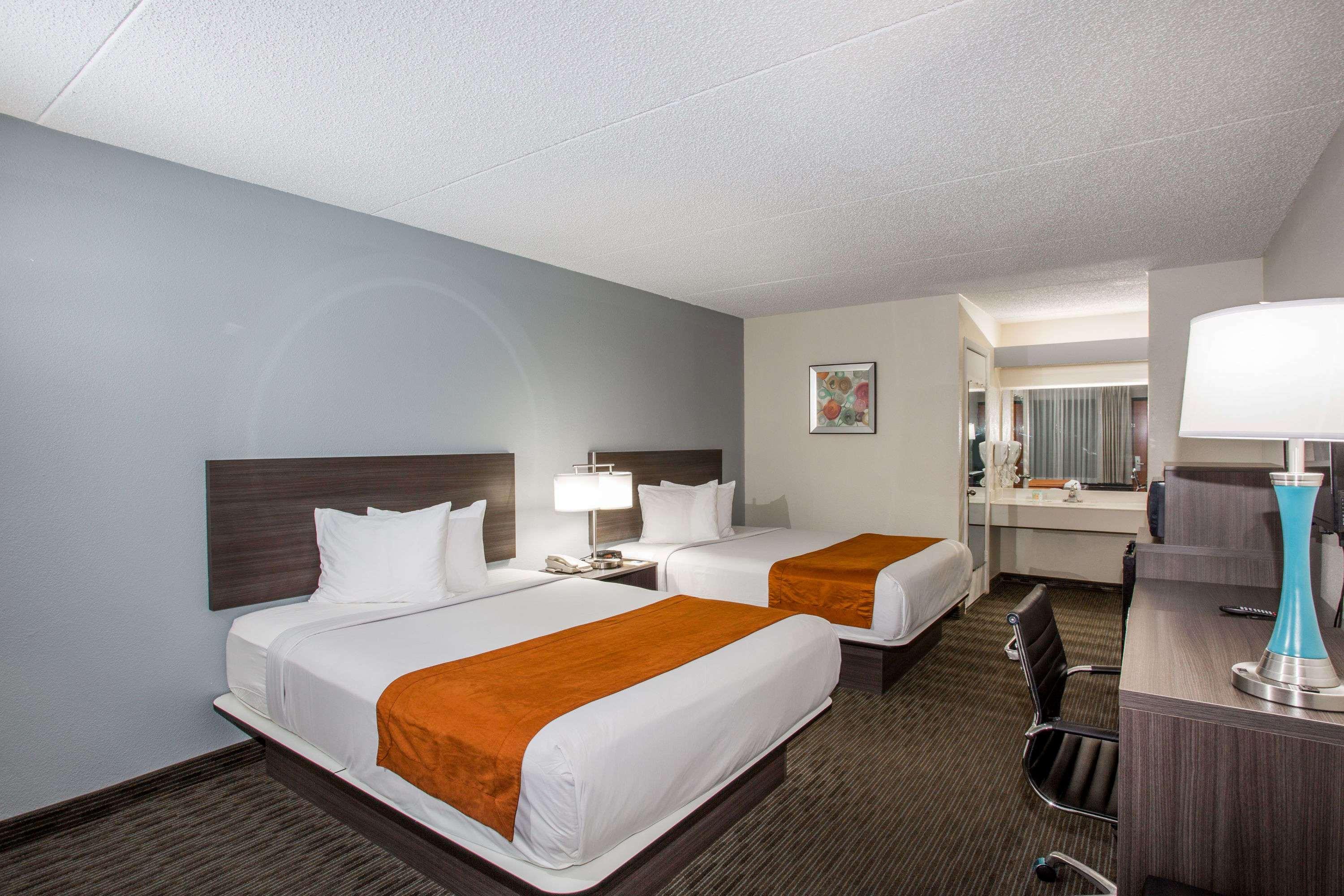 Days Inn & Suites By Wyndham Orlando Airport Dış mekan fotoğraf