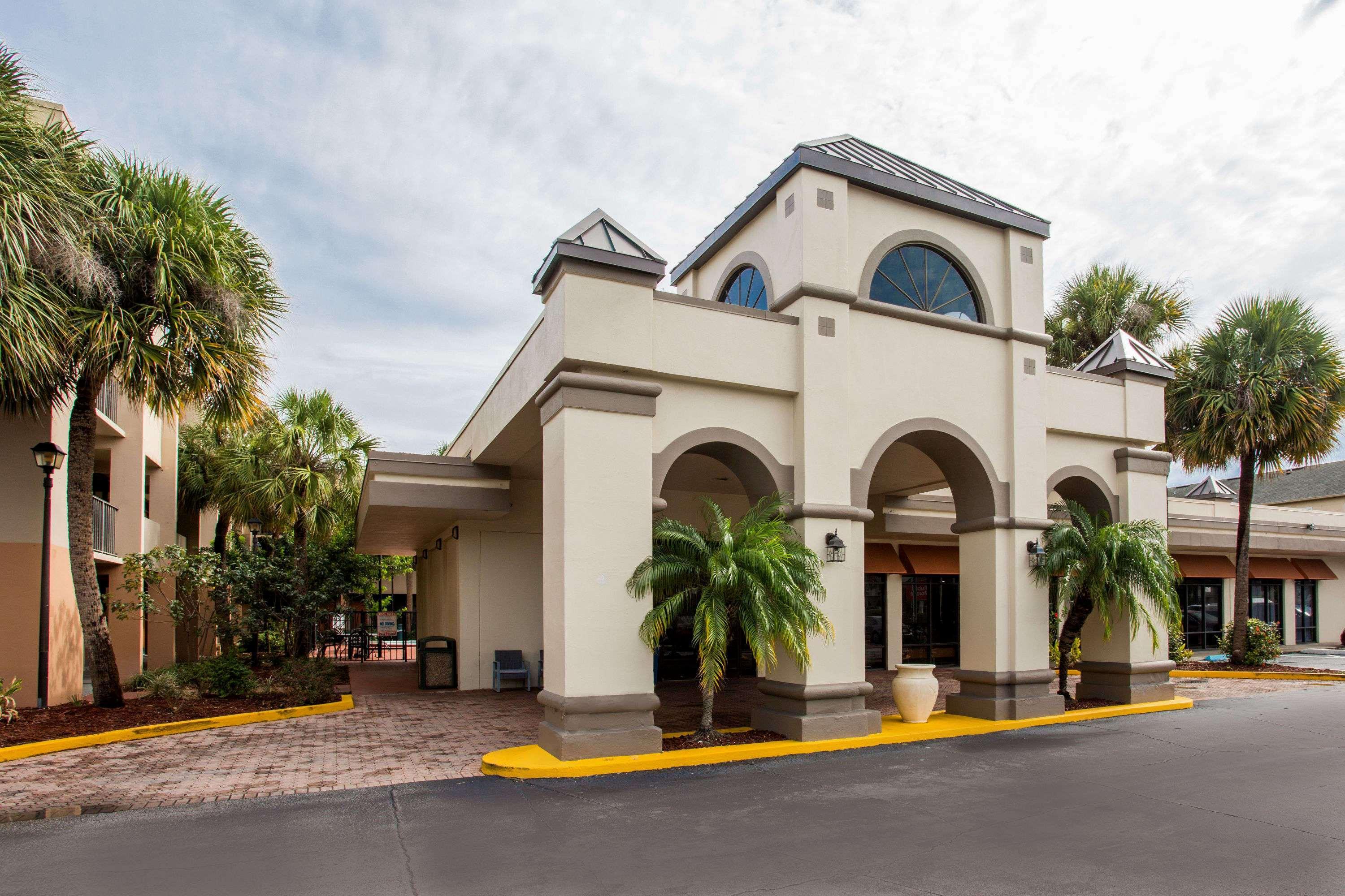 Days Inn & Suites By Wyndham Orlando Airport Dış mekan fotoğraf