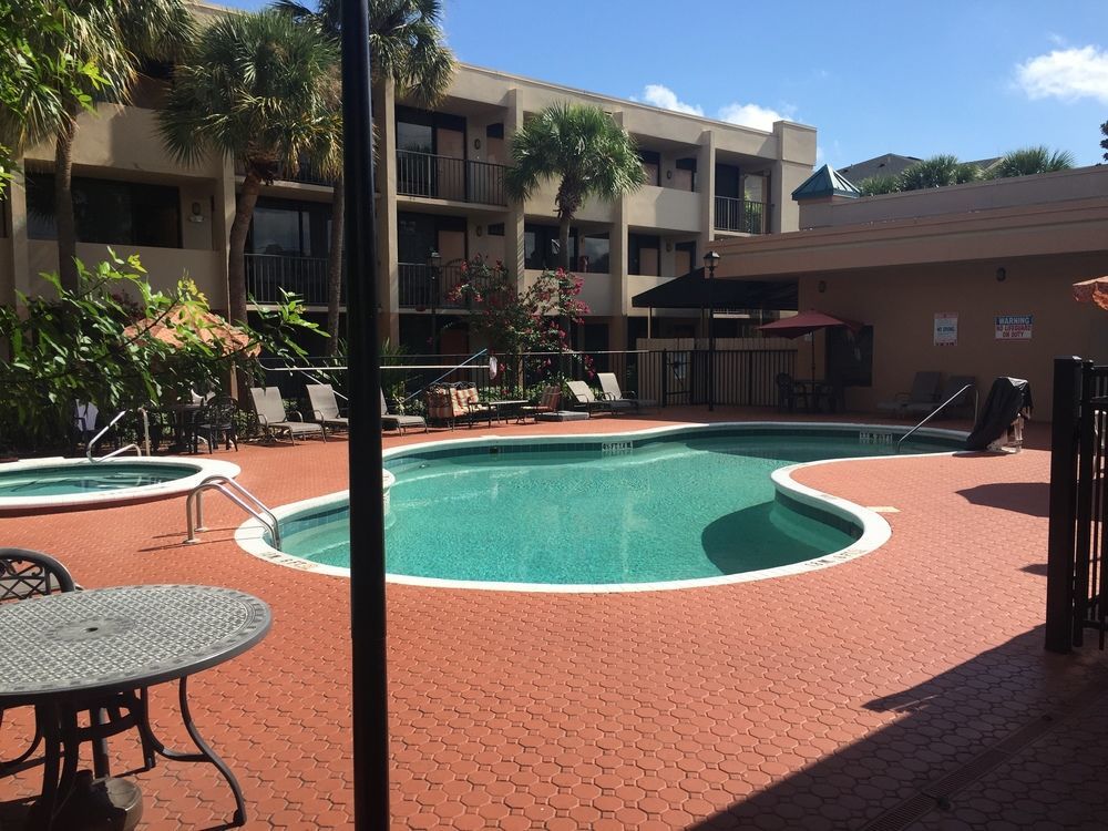 Days Inn & Suites By Wyndham Orlando Airport Dış mekan fotoğraf