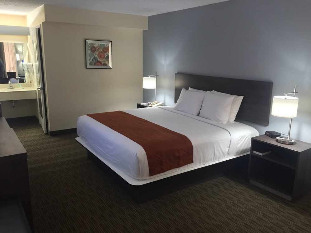 Days Inn & Suites By Wyndham Orlando Airport Dış mekan fotoğraf