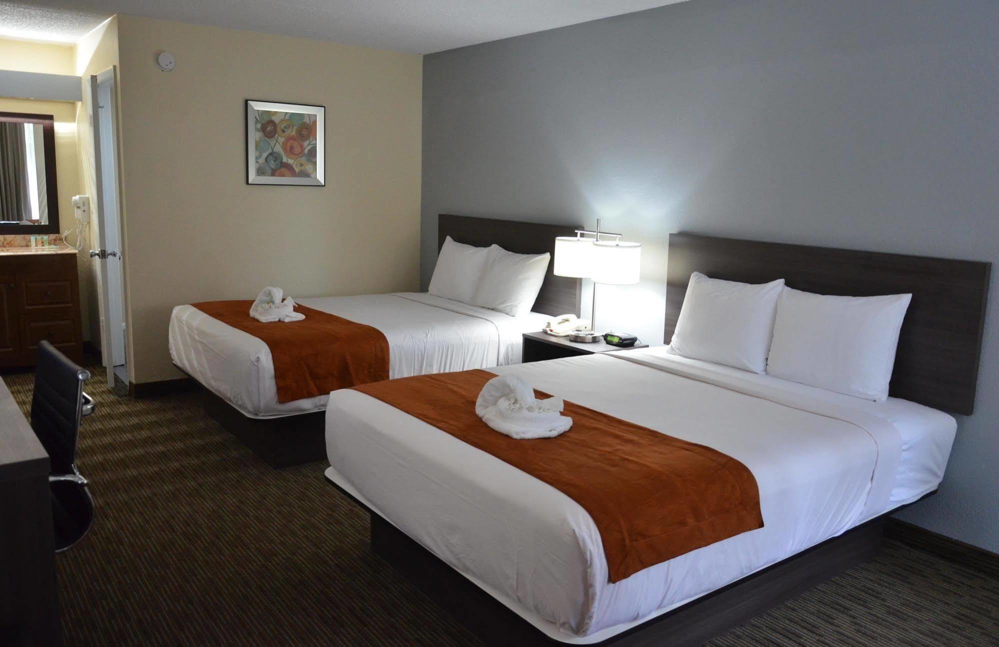 Days Inn & Suites By Wyndham Orlando Airport Dış mekan fotoğraf